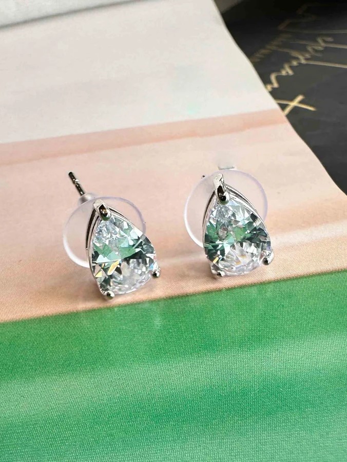 Earrings studs drops White crystals Silver Elephantina