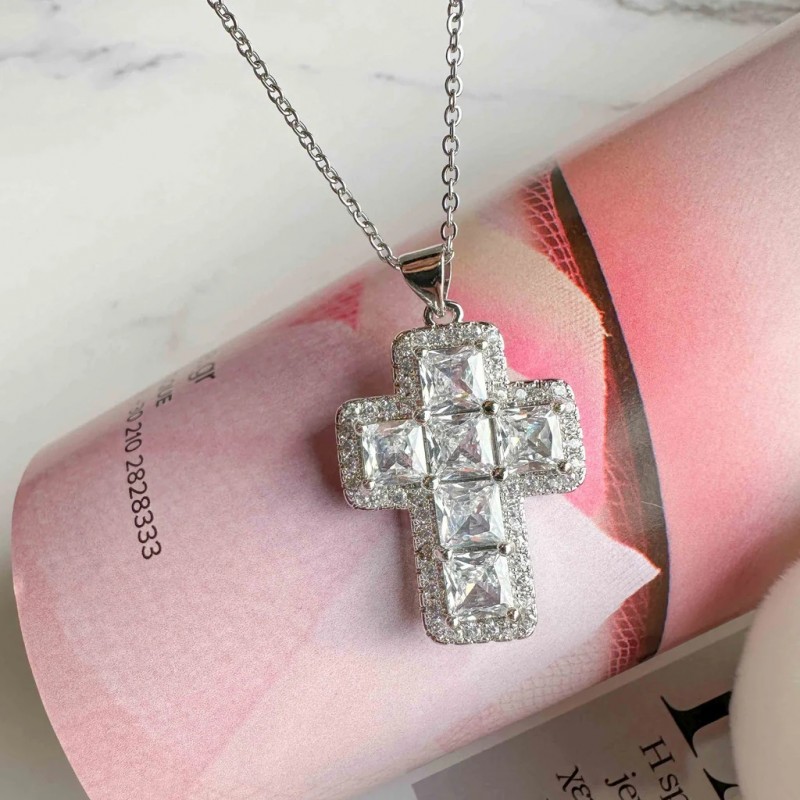 Steel cross with silver plated chain and white crystals Silver Elephantina