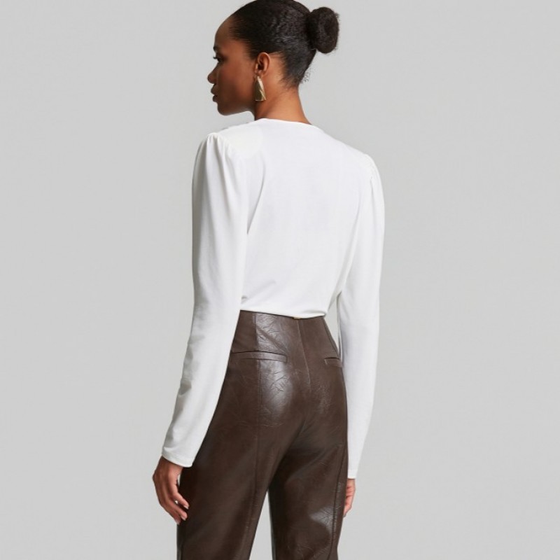 Cross-body with deep neckline White Lynne